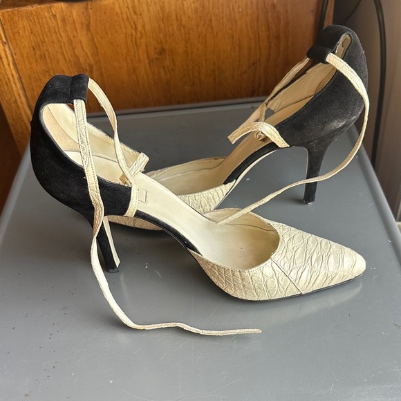 Gucci vintage Black and White Women\'s Heels. Italian size 40. Tom Ford Era. Sz 9 main image 4